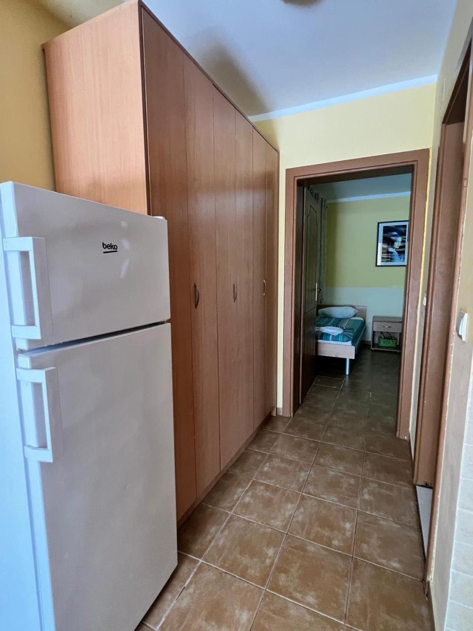 Apartments Brnjada Sutomore Habitación foto